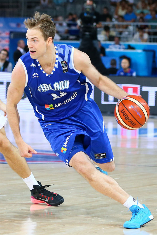 Bisonsin VTB-urakka käyntiin Petteri Koposen BC Himkiä vastaan