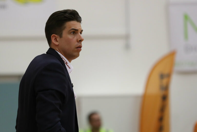 Korisliiga-ennakko: Ei kahta ilman kolmatta? Hallitseva mestari Karhu Basket on muuttunut hallitusti
