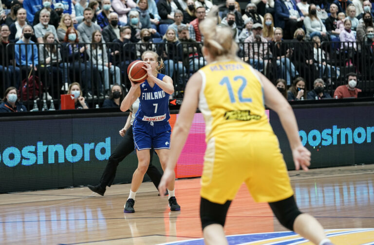 Elina Koskimies sinetöi voiton Saksassa
