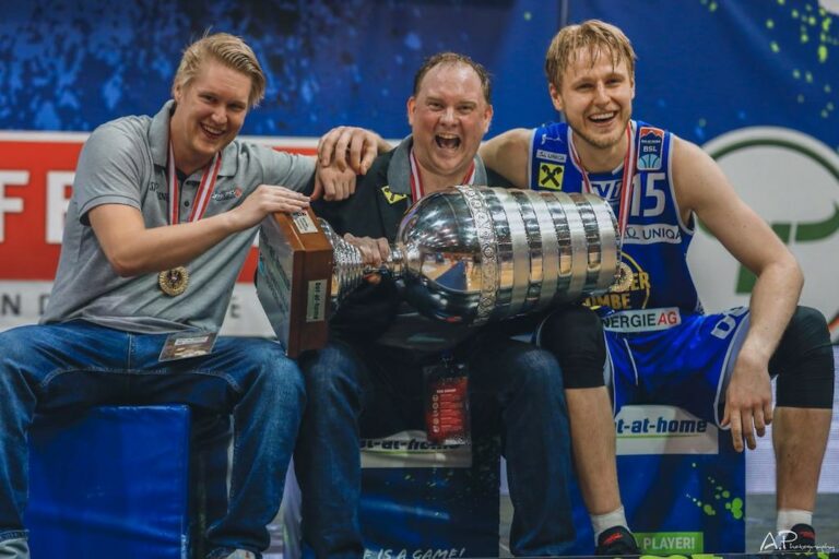 Aleksi Koskinen jatkaa Mirolybovin apuvalmentajana mestarijoukkue Gmundenissa