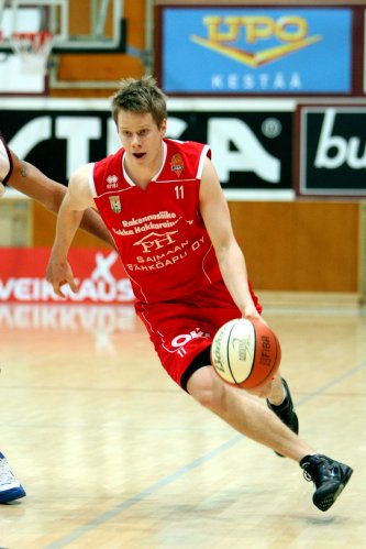 Kulhalle 200. runkosarjaottelu