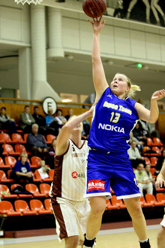 Espoo Team löi sarjajohtajan