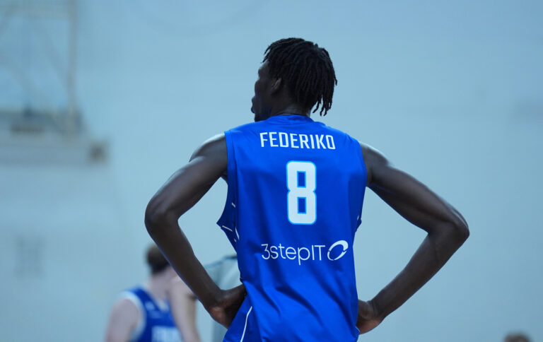 Little monipuolisella pelipäällä NCAA:ssa – Okku Federiko 18 pistettä, 15 levypalloa