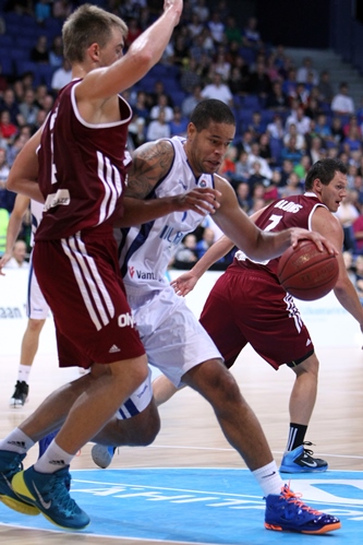 Susijengi kiri EM-kenraalissa heiton päähän, Latvia piti pintansa