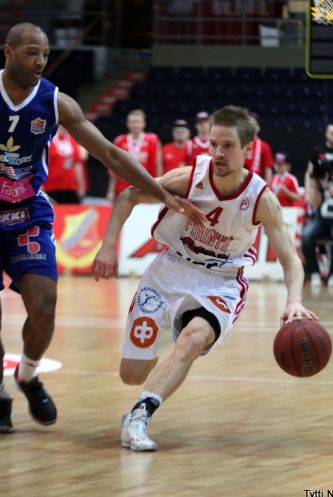 Pyrintö runteli Katajan rutiinilla ja tahdolla