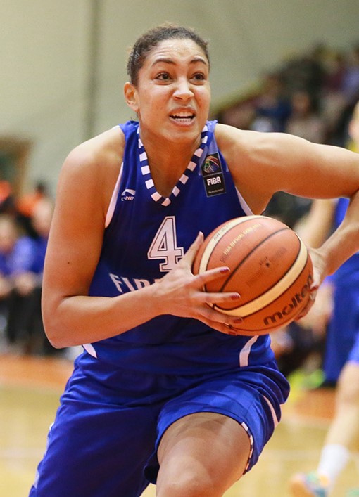 Naarassusien Krista Gross palaa Italiaan