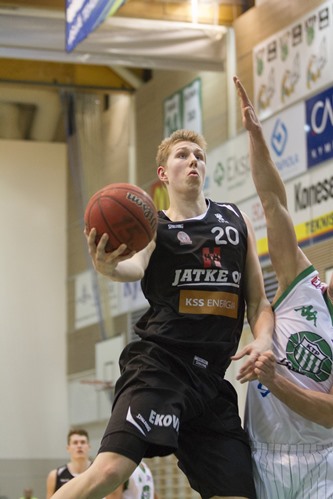 Kouvot ja Ura A-poikien finaaleihin, A-tytöt ja B-tytöt aloittivat myös taipaleensa SM-mitaleista