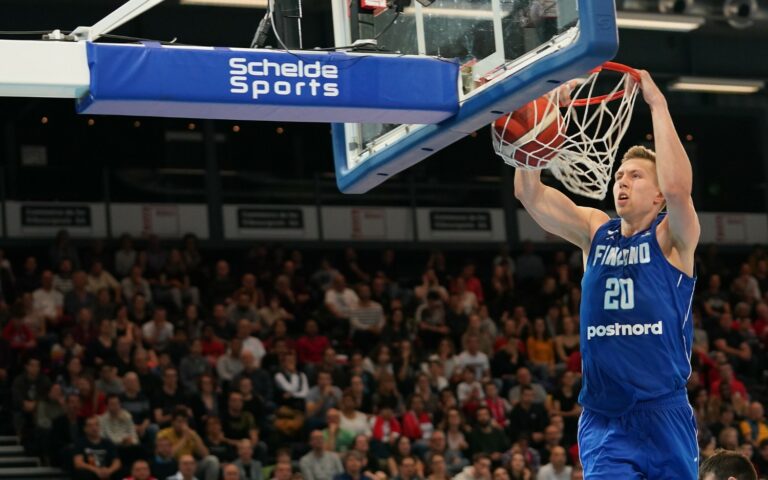 Alexander Madsenista Latvian mestari