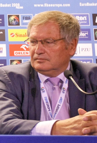 Maininista odotetusti FIBA:n puheenjohtaja, Baumann jatkaa vuoteen 2022