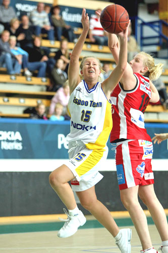 Espoo Team naisten cup-finaaliin Peli-Karhujen seuraksi