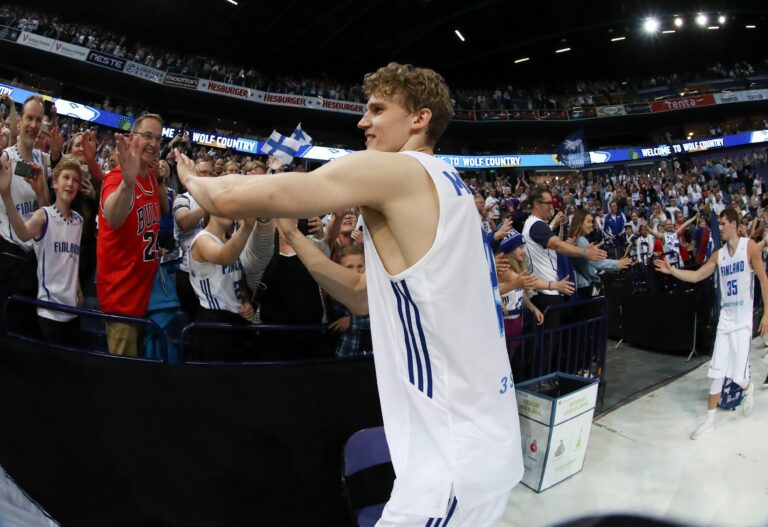 Lauri Markkasen putki vuoden koripalloilijana jatkuu