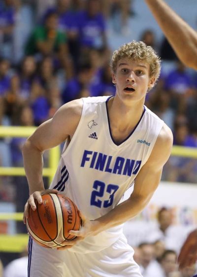 Susijengi taisteli korkealla energialla, Italia karkasi kolmosillaan