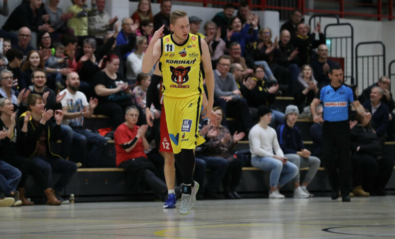 Marttinen jatkaa Korihaissa, Eerikinharju ja Leino uusina pelaajina haipaitaan