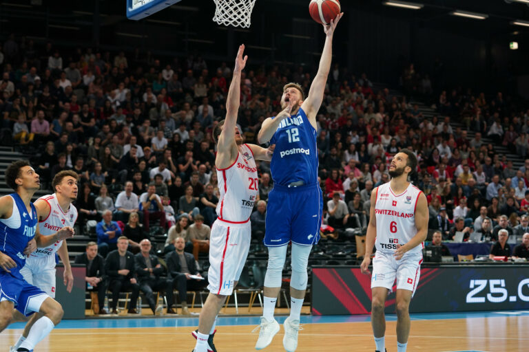 Korisliiga-ennakko: Juurilleen palaava Matti Nuutinen uskoo Uran nuoreen joukkueeseen