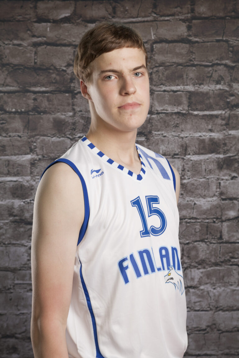 16-vuotiaat pojat pudottivat Tanskan B-divisioonaan