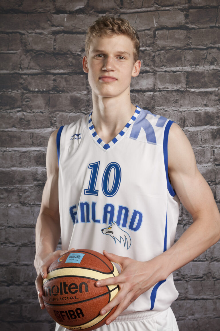 Sudenpennuille kolme voittoa Ruotsista, 18-vuotiaat pojat ja 16-vuotiaat tytöt Baltic Sea Cup -turnausvoittoon