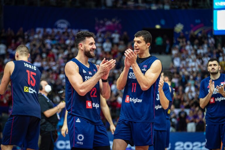 Serbia ja Israel edelleen tappiottomia