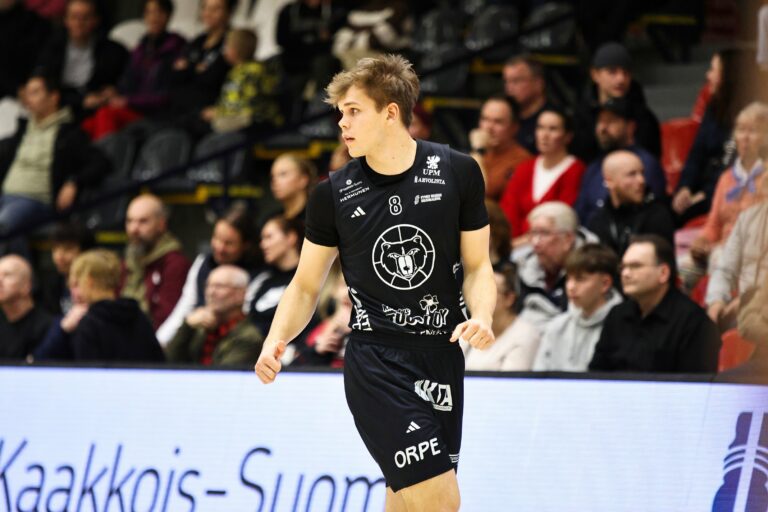 Kouvot ja Joona Heinonen jatkosopimukseen