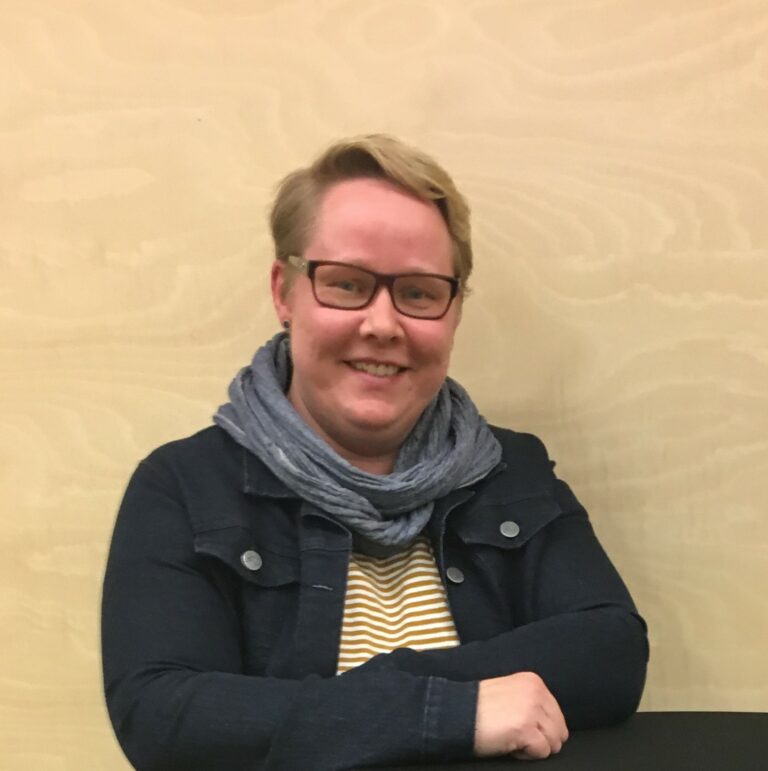 Monika Sola valittiin läntisen alueen puheenjohtaksi