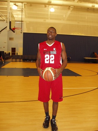 Brian Moultrie vahvistaa Oulun NMKY:a