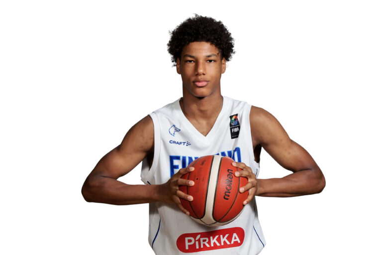 Suomen 16-vuotiaat pojat voittivat Romanian Ploiestissa