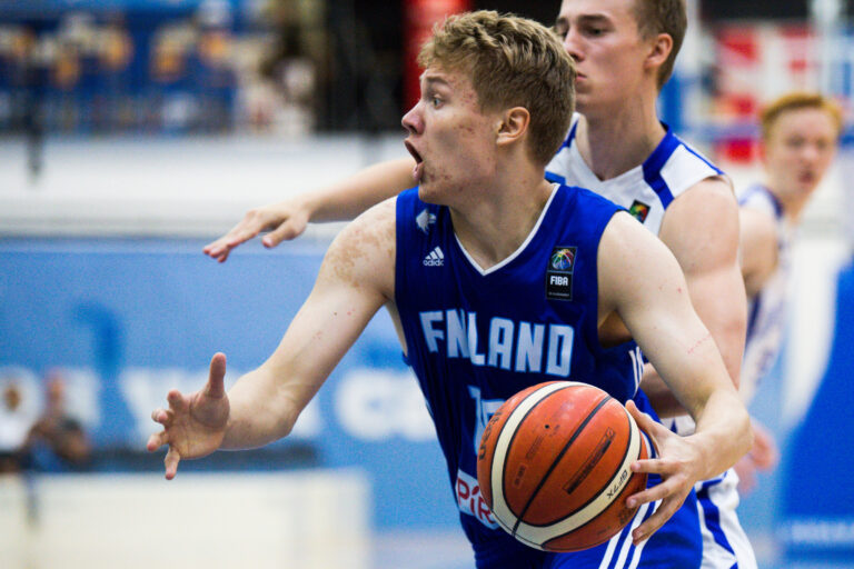 Suomen 18-vuotiaille pojille karvas vierastappio Italiasta