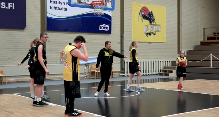 Katso upea minidokumentti Unified-koripallosta