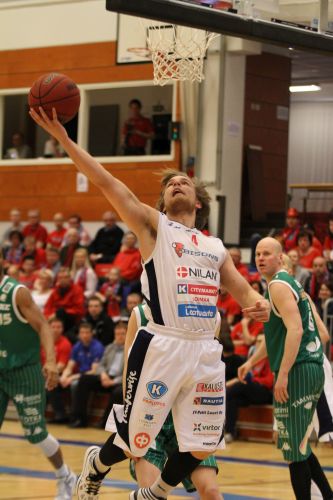 Bisons jatkoi mitaliputkeaan pronssilla