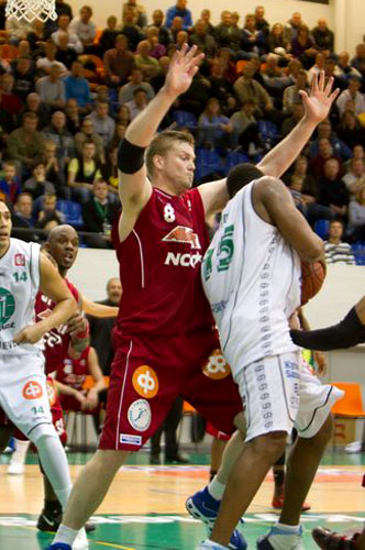 Pyrintö haki voiton Joensuusta