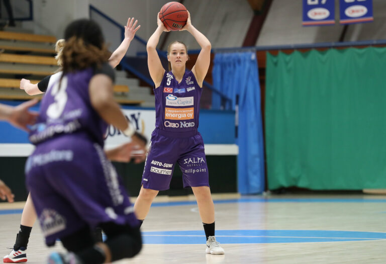 Petra Noponen Forssan Alkuun – Vuoden tulokas Ella Salminen jatkaa