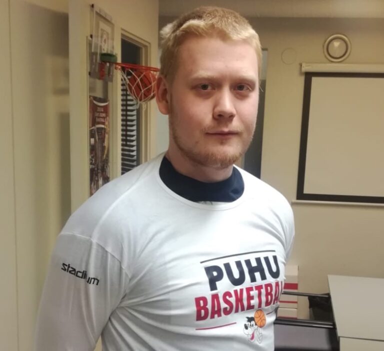 Oskari Leino mukaan PuHu Junioreiden valmennukseen