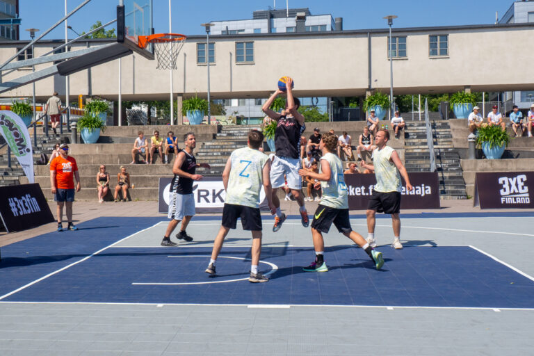 Kesän toinen 3×3 SM-kiertueen osaturnaus vietettiin onnistuneesti aurinkoisella Varvintorilla – Mukana uusia 3×3-joukkueita