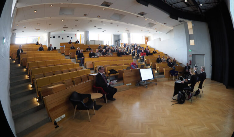 Ylimääräisestä liittokokouksesta vahvistus toimintasääntöjen muutokselle sekä tulevien vuosien strategialle