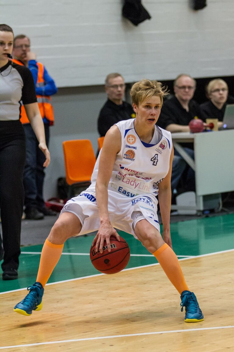 Reetta Piipari ja Lotta Richter jatkosopimuksiin PeKan kanssa