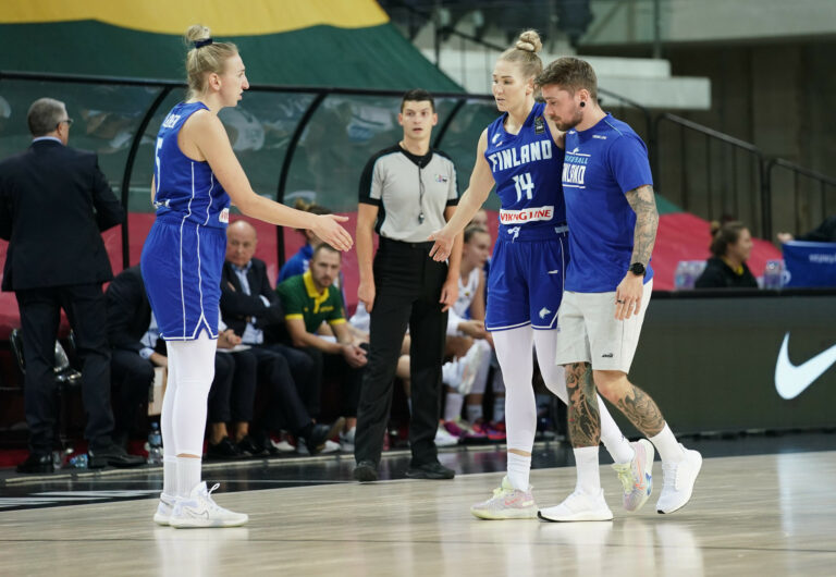 Anniina Äijäsen, Sofia Pelanderin ja Anni Mäkitalon kaudet päätökseen
