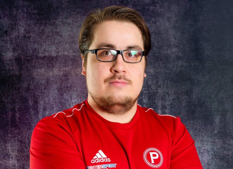 Petteri Molenius Pyrinnön naisten päävalmentajaksi