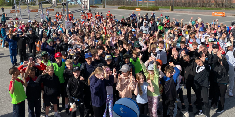 Pirkka Street Basket juhlii 10-vuotista taivaltaan – ennätysvuonna liikutettiin yli 12 000 lasta
