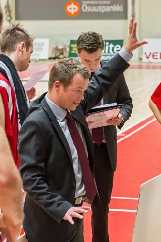 Korisliiga 2016-17 pähkinänkuoressa: Hallitseva mestari Kouvot Pieti Poikolan hoiviin