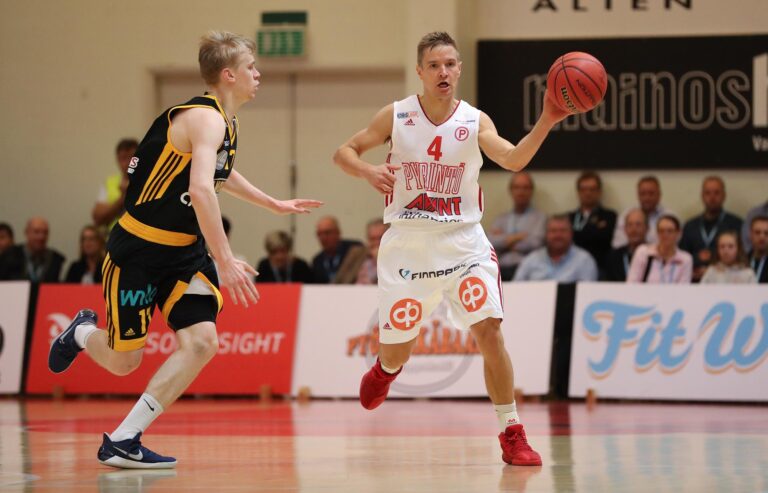 Pyrintö derbyvoittoon, Kouvot ja Kataja komeisiin kotivoittoihin
