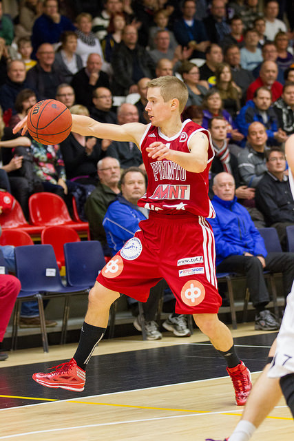 Pyrintö haki sarjapisteet Lapualta