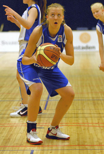 Ella Rantanen Gran Canarian koripalloakatemiaan
