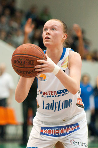 Lotta Richter venytti kultaratkaisua