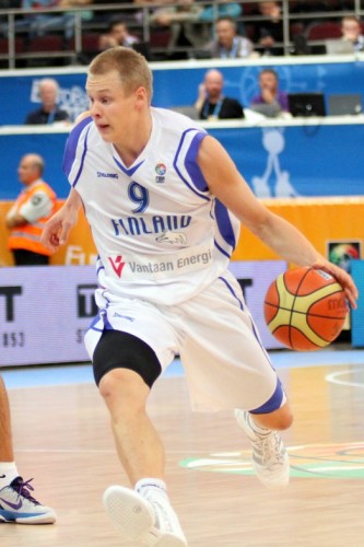 Salinille 10 pistettä, Olimpija taipui Puolassa