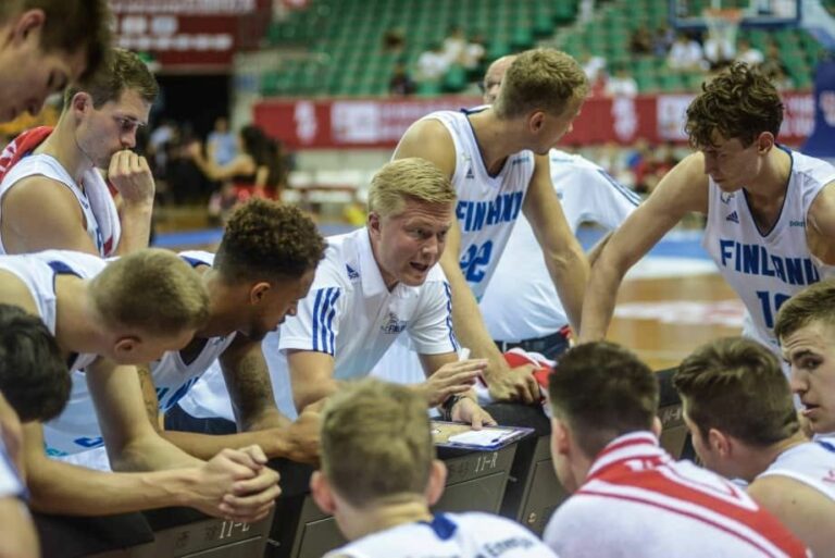 Suomen miehille ja naisille paikat Napolin universiadeihin