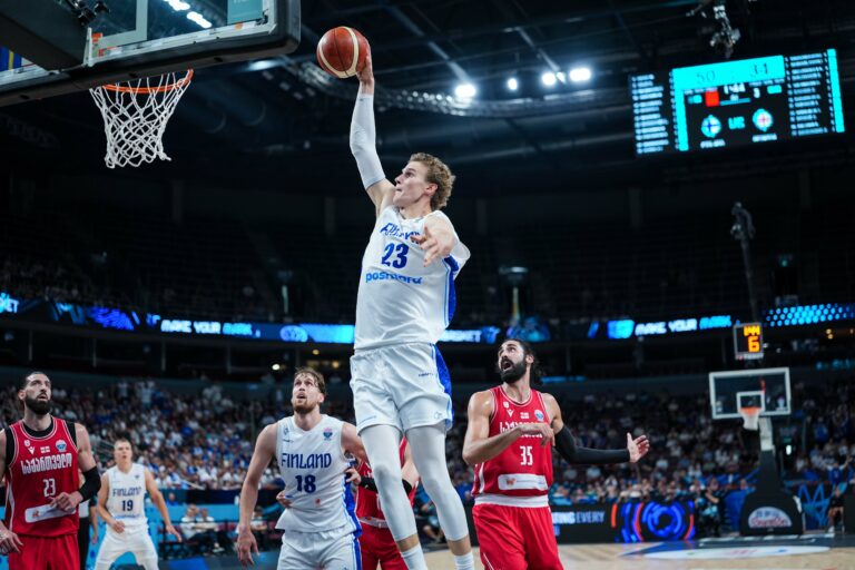 Markkanen läväytti 51 pistettä, kun Jazz kellisti Sunsin jatkoajan jälkeen