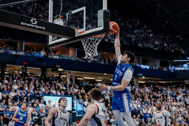 Susijengi peittosi sinnikkään Belgian, varmisti paikkansa MM-jatkokarsinnoissa