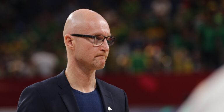 Toijala luotsasi Steauan välieriin