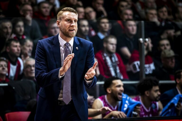 Tuomas Iisalo Paris Basketballin päävalmentajaksi kolmivuotisella sopimuksella