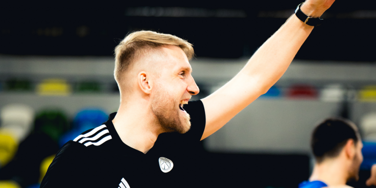 Suomen Valmentajat: Tuomas Iisalo on Vuoden Valmentaja