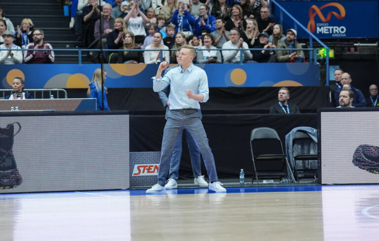 Lassi Tuovi teki suomalaista koripallohistoriaa